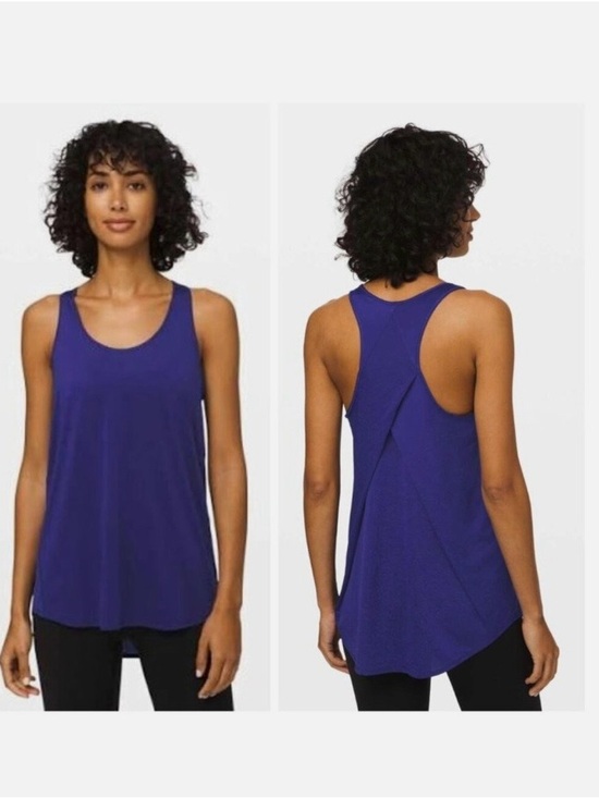 lululemon athletica Tops - Lululemon Essential Tank *Pleated in Larkspur